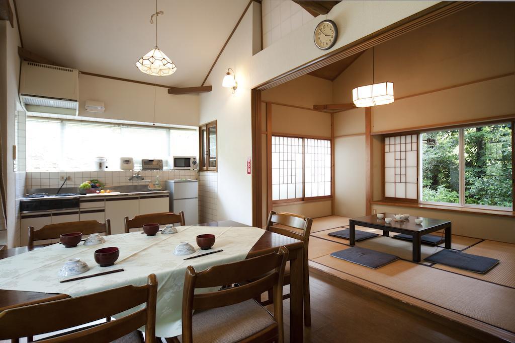 Izumigo Izukogen Dog Paradise Hotel & Cottage Ito  Rum bild